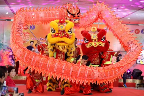 Giải Lân Sư Rồng quốc tế tỏa sáng sắc màu