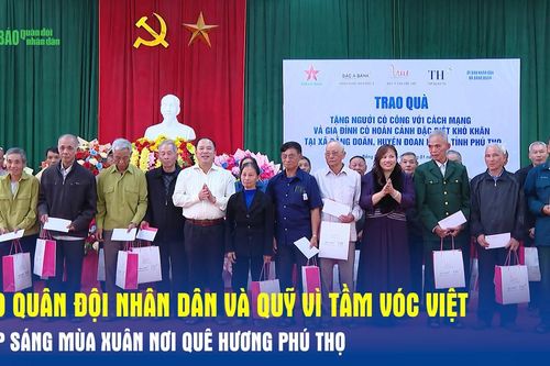 Báo Quân đội nhân dân và Quỹ Vì tầm vóc Việt thắp sáng mùa xuân nơi quê hương Phú Thọ