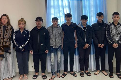 Xộ khám vì quậy phá