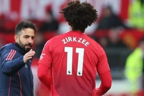 Romano hé lộ 3 cầu thủ sắp rời Man United