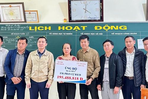 Hơn 195 triệu đồng từ bạn đọc báo GD&TĐ dành cho nam sinh mắc bệnh hiểm nghèo