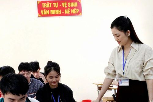 Triển khai ôn tập hiệu quả cho khối lớp 12 giáo dục thường xuyên