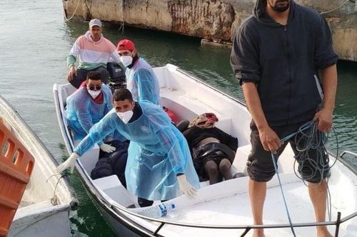 Ít nhất 27 người chết khi hai chiếc thuyền chở người di cư chìm ngoài khơi Tunisia