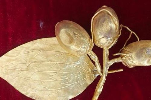 Bộ kim phẩm cung tiến đền thờ nữ tướng Lê Chân được công nhận Bảo vật quốc gia