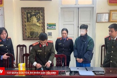 Triệt phá đường dây làm giả giấy tờ, bằng cấp