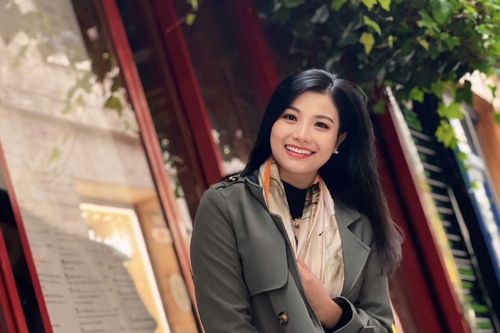 'Lương nhà hát của tôi chỉ hơn 5 triệu đồng, phải đa-zi-năng mới đủ sống'