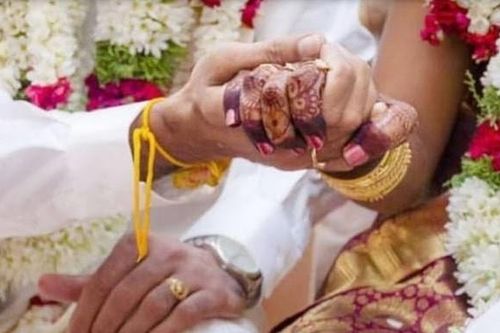Chú rể hủy hôn vì nhà gái phục vụ đồ ăn chậm, ngay trong đêm cưới vợ mới