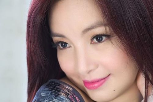 Nữ ca sĩ phải dừng sự nghiệp 10 năm sau biến cố hôn nhân, trải lòng về cuộc sống