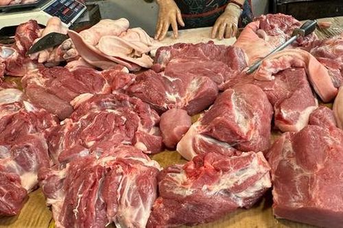 Gần Tết, thịt tươi sống đồng loạt 'rủ nhau' tăng giá