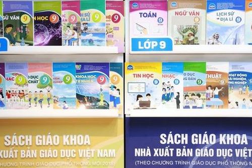 Hành trình biên soạn một cuốn sách giáo khoa