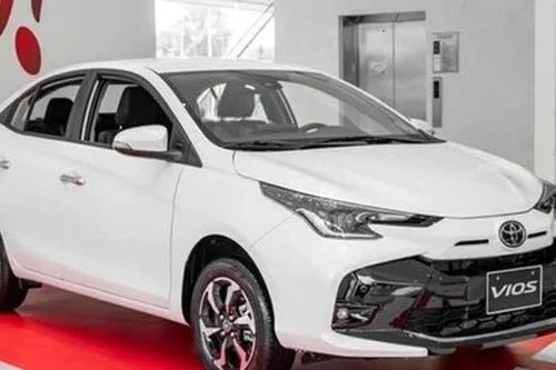 Giá lăn bánh Toyota Vios đầu tháng 1/2025 cực rẻ, hạ knock-out Hyundai Accent và Honda City