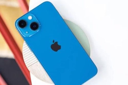 iPhone 13 Mini mạnh như iPhone 13 Pro Max, chụp ảnh ngang cơ Galaxy S24 5G, giá rẻ như rau chợ chiều