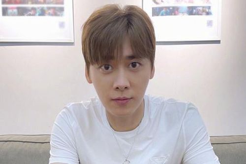 Nam diễn viên đình đám tái xuất sau 3 năm bị đuổi khỏi làng giải trí vì mua dâm
