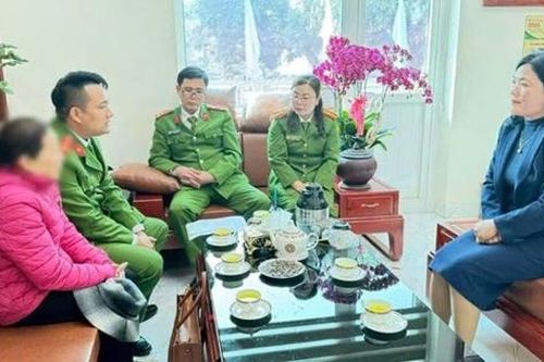 Người phụ nữ suýt chuyển 26 triệu đồng để nhận '17 tỷ USD'