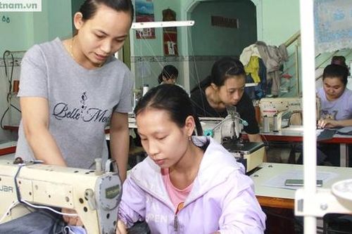 Lương của lao động ngành dệt may tăng nhưng chưa bền vững