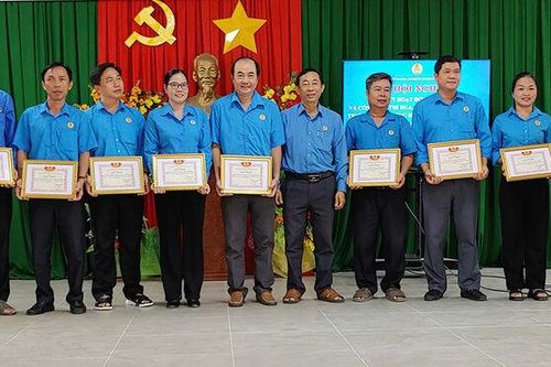 Liên đoàn Lao động huyện Phú Tân tổng kết hoạt động công đoàn năm 2024