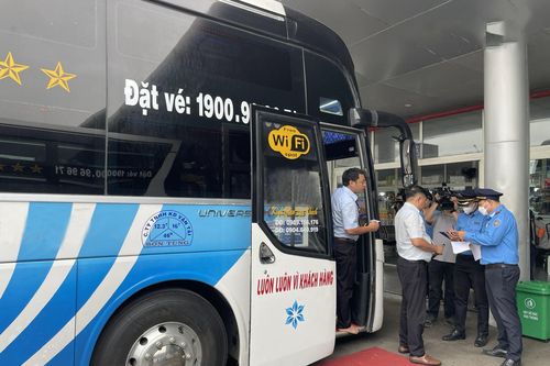 Chấn chỉnh tình trạng nhà xe tự ý nâng giá vé dịp Tết