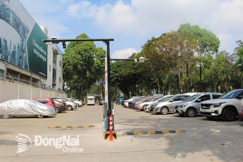 Biên Hòa chạy thử hệ thống thu phí tự động tại 2 bãi xe ô tô từ ngày 6-1
