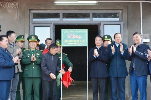 Khánh thành nhà ở cho các hộ dân xã A Lù bị thiệt hại do bão số 3