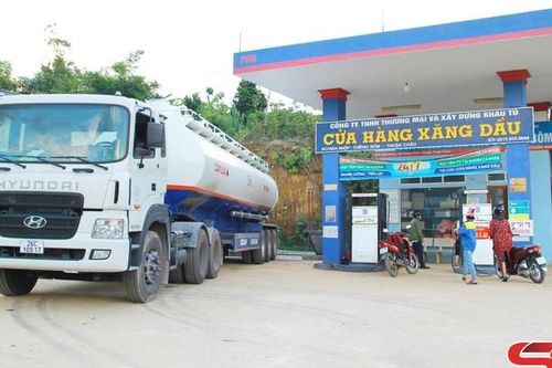 Ủy ban Thường vụ Quốc hội khóa XV thông qua Nghị quyết về mức thuế bảo vệ môi trường đối với xăng, dầu, mỡ nhờn