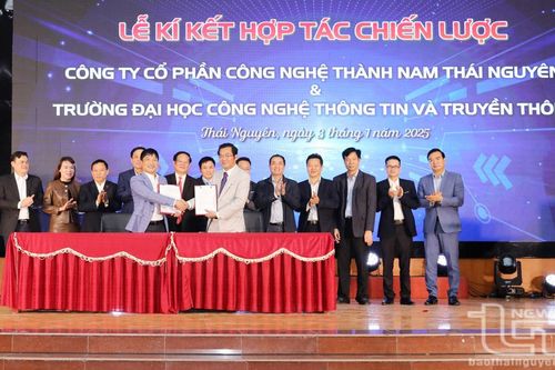 Trường Đại học Công nghệ thông tin và Truyền thông hợp tác với doanh nghiệp về chuyển đổi số
