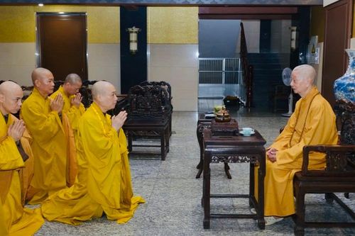 Đức Pháp chủ huấn thị cho Ban Trị sự GHPGVN TP.Hà Nội về việc tổ chức Đại giới đàn