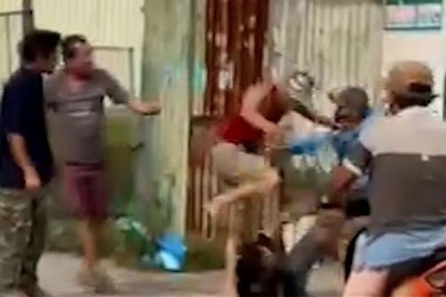 Bắt 2 đối tượng đánh người dã man gây xôn xao dư luận