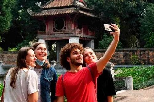 Du lịch Hà Nội khởi sắc ngay đầu năm 2025