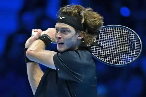 Andrey Rublev bất ngờ dừng bước tại Hong Kong Open