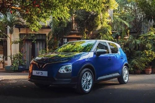 Chủ xe VF 5 Plus: Bất ngờ vì loạt trang bị 'hàng hiệu', chi phí rẻ hơn cả xe máy
