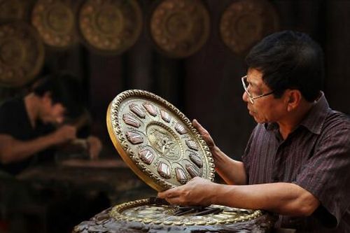 Thầy giáo Mỹ thuật mê... ảnh