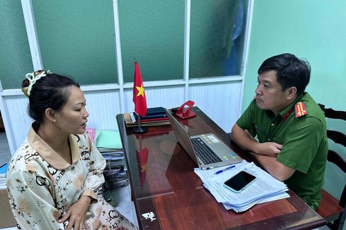 Khởi tố người phụ nữ hành hung nhân viên đường sắt ở TP.HCM
