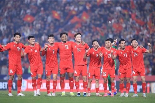 Tuyển Việt Nam đá chung kết AFF Cup, giá vé máy bay sang Thái Lan tăng gấp 3
