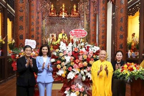 Động viên Phật tử tích cực tham gia các phong trào, xây dựng quận Hoàn Kiếm giàu đẹp