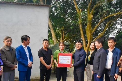 Ban Dân vận Tỉnh ủy tham quan các mô hình 'dân vận khéo' tại huyện Đô Lương