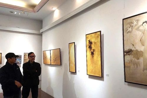 Tìm hiểu lối vẽ Đông-Tây hòa quyện trong sơn mài của họa sỹ Trần Phúc Duyên