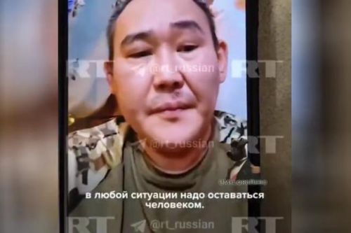 Đoạn video gây sốt về cuộc pha cận chiến giữa lính Nga và Ukraine, Elon Musks bình luận