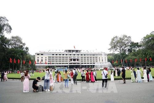 Xu hướng du lịch gia đình sẽ 'lên ngôi' năm 2025