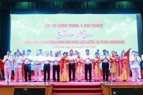 Giao lưu 'Vùng 4 Hải quân - Xứng danh Anh hùng'