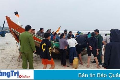 Kịp thời cứu 2 thuyền viên gặp nạn trên biển