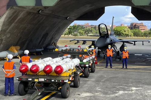 Quốc tế nổi bật: Mỹ chấp thuận thương vụ tên lửa khổng lồ cho Nhật Bản