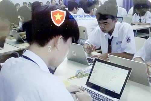 Cẩn trọng trước các 'lò' luyện thi đánh giá năng lực trên mạng xã hội