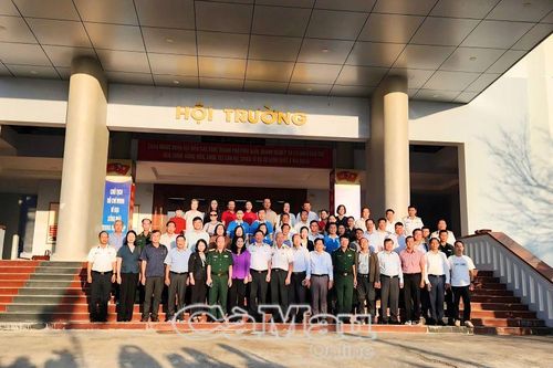 Thăm chúc Tết Bộ Tư lệnh Vùng 5 Hải quân