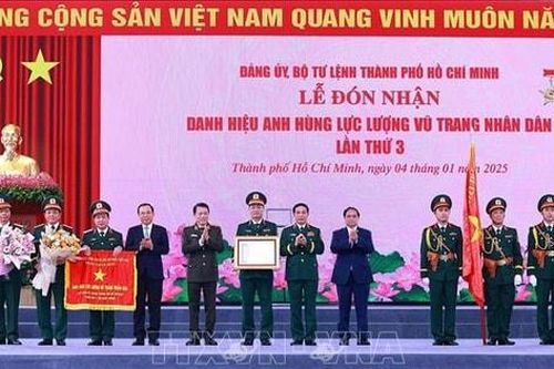 Thủ tướng trao danh hiệu Anh hùng Lực lượng vũ trang cho Lực lượng vũ trang Thành phố Hồ Chí Minh