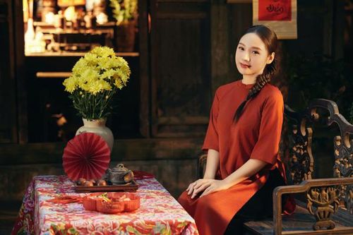 Sao mai Phương Mai gửi gắm lòng biết ơn qua MV 'Công ơn sinh thành'