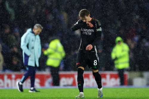 Arsenal hụt hơi trong cuộc đua vô địch
