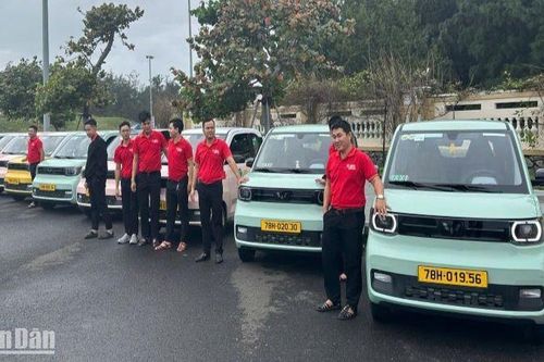 Mô hình taxi điện mini giá rẻ, cuộc 'cách mạng xanh' trong ngành vận tải