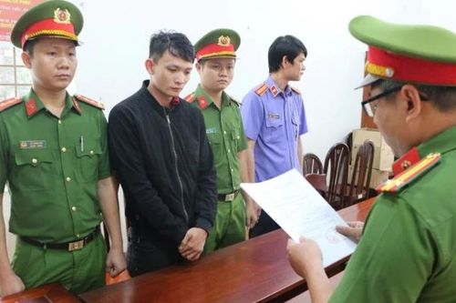 Bình Phước: Khởi tố tổng giám đốc lừa đảo bán đất nền, chiếm đoạt hơn 1,9 tỷ đồng