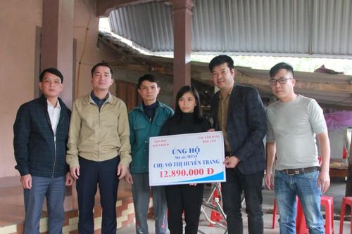 Nhiều tấm lòng hảo tâm dành tặng cô giáo nghèo, nhà bị cháy rụi
