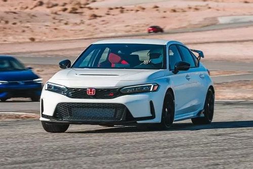 Honda Civic Type R tại Việt Nam âm thầm tăng giá bán